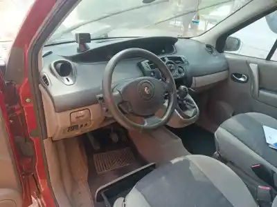 Veículo de Sucata renault scenic ii confort dynamique do ano 2005 alimentado f9q d8