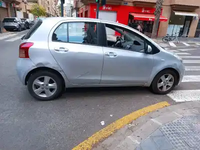 Verschrottungsfahrzeug toyota yaris (ksp9/scp9/nlp9) básico des jahres 2007 angetrieben 2sz