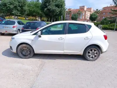 Veículo de Sucata seat ibiza (6j5) reference do ano 2009 alimentado bts