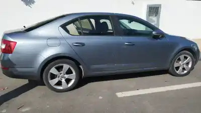 Здавання транспортного засобу skoda octavia combi (5e5) ambition року 2013 потужний ckf