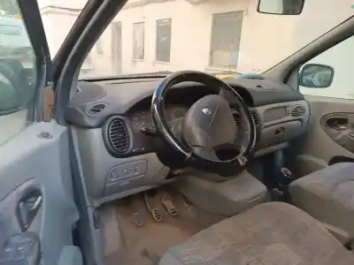 Scrapping Vehicle renault scenic rx4 (ja0) 1.9 dci salomon of the year 2000 powered f9q740