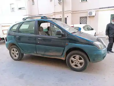 Scrapping Vehicle renault scenic rx4 (ja0) 1.9 dci salomon of the year 2000 powered f9q740