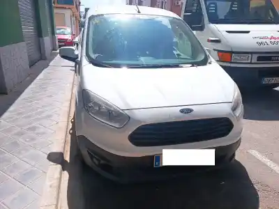 Sloopvoertuig ford transit courier limited 74 cv / 55 kw van het jaar 2017 aangedreven xucd