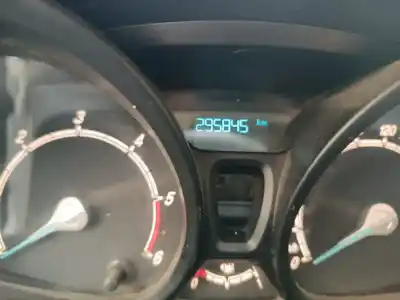 Sloopvoertuig ford transit courier limited 74 cv / 55 kw van het jaar 2017 aangedreven xucd