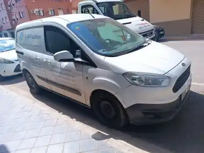 Sloopvoertuig ford transit courier limited 74 cv / 55 kw van het jaar 2017 aangedreven xucd
