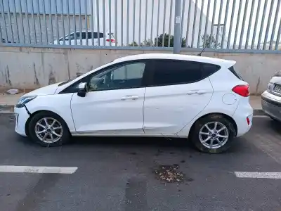 Sloopvoertuig ford fiesta (ce1) active van het jaar 2018 aangedreven xujl