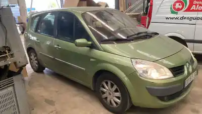 Scrapping Vehicle renault scenic ii grand dynamique of the year 2006 powered k4m976