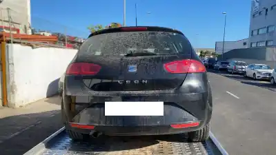 Veículo de Sucata seat leon (1p1) 1.2 reference do ano 2012 alimentado cbz