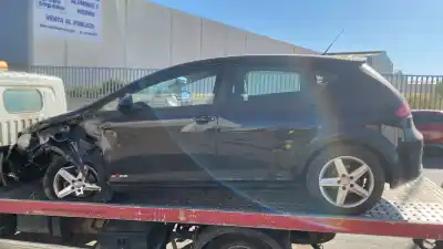 Veículo de Sucata seat leon (1p1) 1.2 reference do ano 2012 alimentado cbz