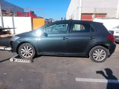 Scrapping Vehicle toyota auris luna of the year 2007 powered 1zr