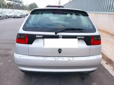 Veículo de Sucata seat ibiza (6k) cl do ano 1999 alimentado aex