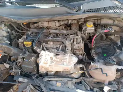 Veículo de Sucata toyota corolla (e12) 2.0 d-4d linea terra berlina do ano 2006 alimentado 1cdftv