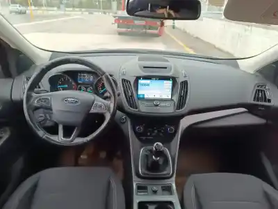 Sloopvoertuig ford kuga (cbs) business edition 2wd van het jaar 2017 aangedreven m8ma