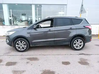 Sloopvoertuig ford kuga (cbs) business edition 2wd van het jaar 2017 aangedreven m8ma