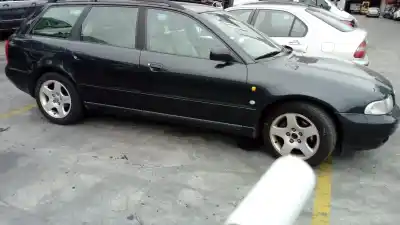 Здавання транспортного засобу audi a4 avant (b5) 1.8 20v turbo року 2000 потужний aeb