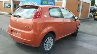 Veículo de Sucata fiat grande punto (199) 1.3 16v jtd cat do ano 2006 alimentado 199a2000