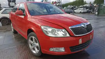 Veículo de Sucata skoda octavia berlina (1z3) ambition do ano 2011 alimentado cayc