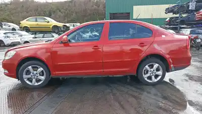 Veículo de Sucata skoda octavia berlina (1z3) ambition do ano 2011 alimentado cayc