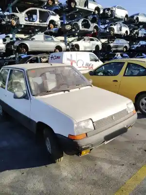 Vehicul casat renault 5 básico / l (r 1221) al anului 1985 alimentat c1c