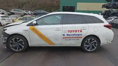 Scrapping Vehicle toyota auris (_e18_) 1.8 hybrid (zwe186_) of the year 2018 powered 2zr