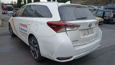 Scrapping Vehicle toyota auris (_e18_) 1.8 hybrid (zwe186_) of the year 2018 powered 2zr