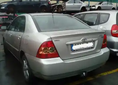 Veículo de Sucata toyota corolla (e12) 2.0 d-4d linea luna berlina do ano 2005 alimentado 1cdftv