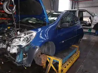 Vehicul casat RENAULT                                            CLIO III                                                                                                                                                                                                                                                   Authentique                                                                                                                                                                                                                                                al anului 2007 alimentat K9K768