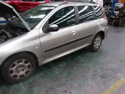Vehicul casat peugeot 206 sw x-line al anului 2005 alimentat rhydw10td
