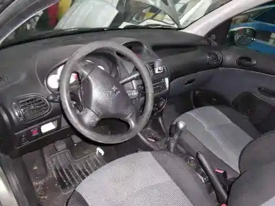 Vehicul casat peugeot 206 sw x-line al anului 2005 alimentat rhydw10td