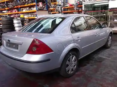 Veicolo di demolizione ford mondeo berlina (ge) ambiente dell'anno 2001 alimentato cjba