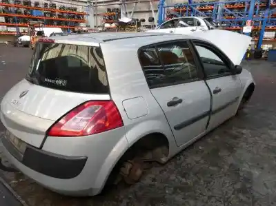 Veículo de Sucata otras marcas megane ii berlina 3p pack authentique do ano 2002 alimentado k9k722