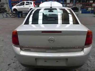 Véhicule à la ferraille opel vectra c berlina elegance de l'année 2003 alimenté y22dtr