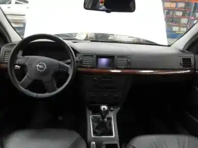 Véhicule à la ferraille opel vectra c berlina elegance de l'année 2003 alimenté y22dtr