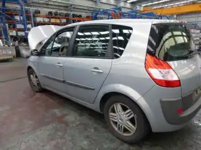 Scrapping Vehicle renault scenic ii luxe privilege of the year 2005 powered f9qd812
