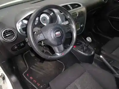 Vehículo de desguace seat leon (1p1) fr 1 del año 2007 con motor bmn