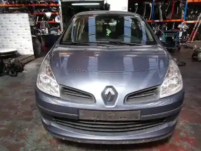 Sloopvoertuig RENAULT                                            CLIO III                                                                                                                                                                                                                                                   Confort Expression                                                                                                                                                                                                                                         van het jaar 2006 aangedreven K9KT766