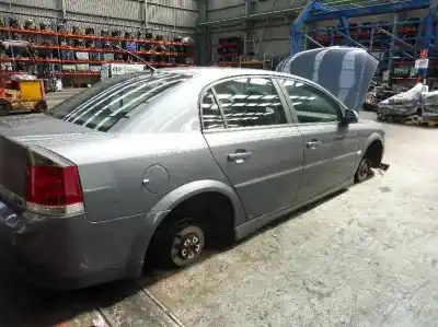 Veicolo di demolizione opel vectra c berlina comfort dell'anno 2004 alimentato y22dtr