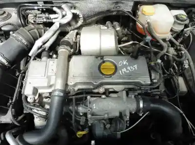 Veicolo di demolizione opel vectra c berlina comfort dell'anno 2004 alimentato y22dtr