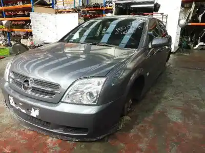 Veicolo di demolizione opel vectra c berlina comfort dell'anno 2004 alimentato y22dtr
