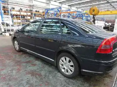 Vehicul casat citroen c5 berlina exclusive al anului 2004 alimentat 4hx