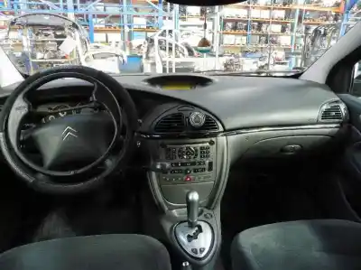 Vehicul casat citroen c5 berlina exclusive al anului 2004 alimentat 4hx