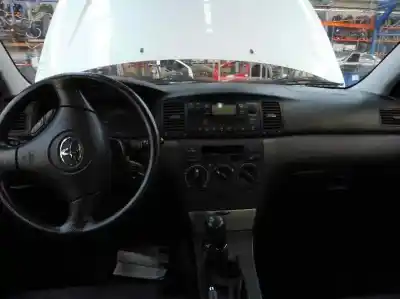 Scrapping Vehicle toyota corolla (e12) 2.0 d-4d linea sol berlina of the year 2003 powered 1cdftv