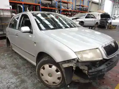 Здавання транспортного засобу skoda fabia (6y2/6y3) fresh року 2001 потужний azf