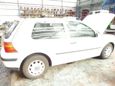 Veículo de Sucata volkswagen                                         golf iv berlina (1j1)                                                                                                                                                                                                                                      conceptline                                                                                                                                                                                                                                                do ano 1998 alimentado ahw