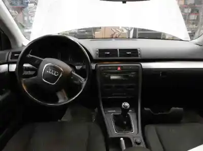 Veículo de Sucata audi a4 berlina (8e) 2.0 tdi 16v (103kw) do ano 2005 alimentado blb