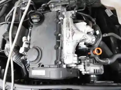 Veículo de Sucata audi a4 berlina (8e) 2.0 tdi 16v (103kw) do ano 2005 alimentado blb