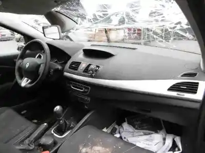 Здавання транспортного засобу renault megane iii berlina 5 p dynamique року 2009 потужний k4mr858