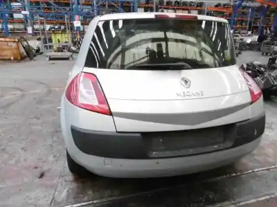 Veículo de Sucata otras marcas megane ii berlina 3p confort authentique do ano 2004 alimentado k4mt760