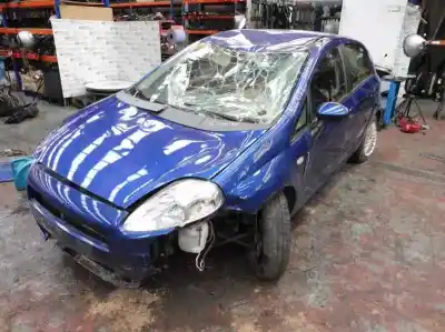 Здавання транспортного засобу fiat grande punto (199) 1.4 8v active (01.2007->) року 2007 потужний 350a1000