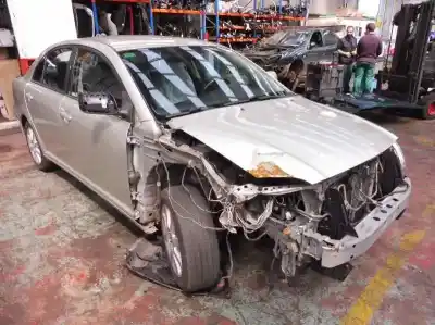 Здавання транспортного засобу toyota avensis berlina (t25) 2.0 d4-d executive berlina року 2005 потужний 1cdftv